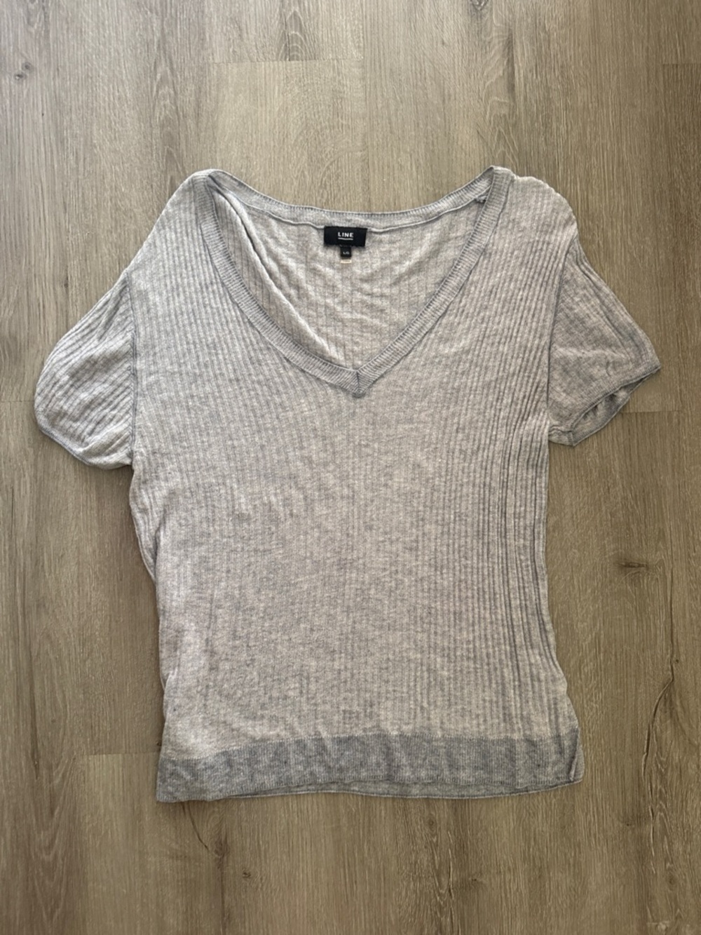 Line the Label Lightweight Cashmere Mix Ribbed V-Neck Short Sleeve Tee in Gray